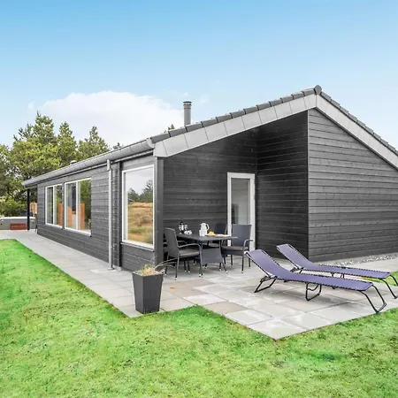 Soili - 1-2km From The Sea By Interhome *